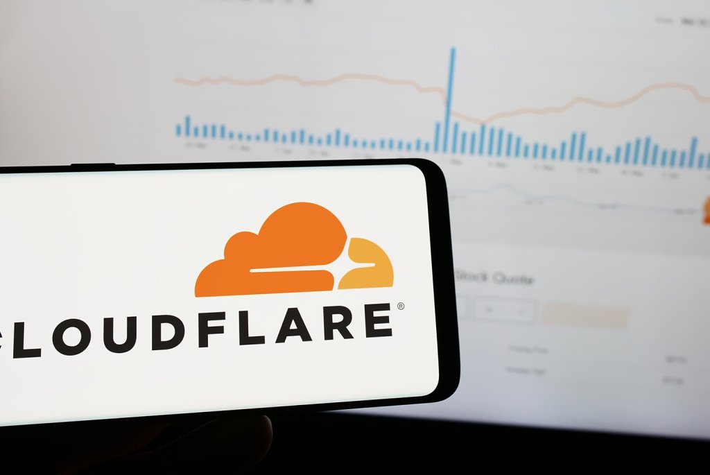 Viser logoen til Cloudflare