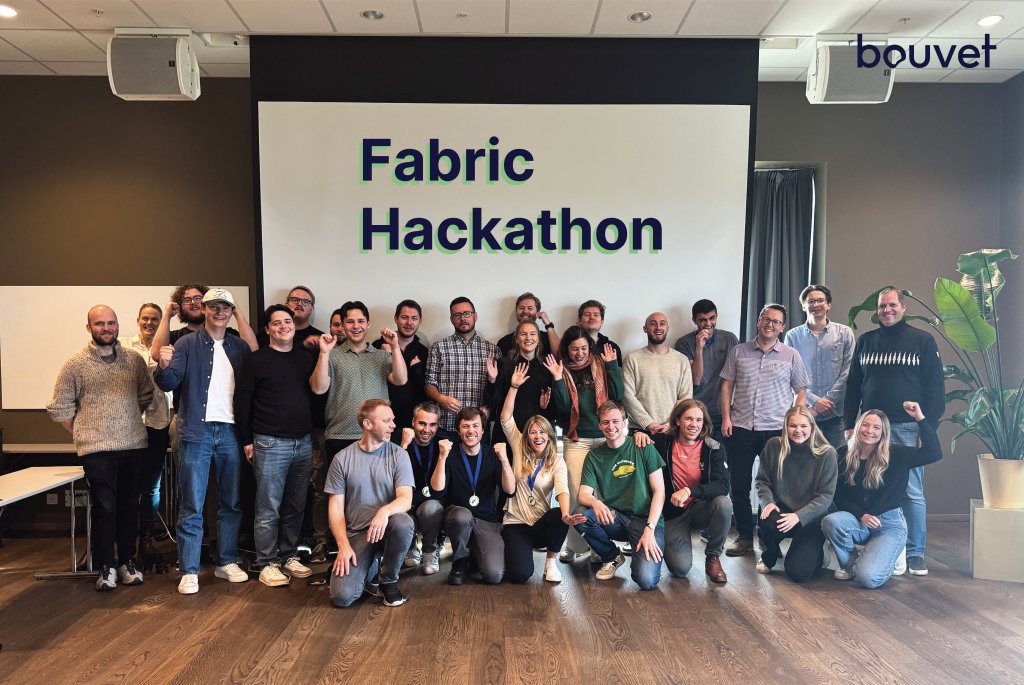 Bilde fra alle deltakerne på hackathonet 